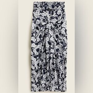 NWT J Crew Convertible beach sarong magnolia floral Sz Medium Navy/White coverup